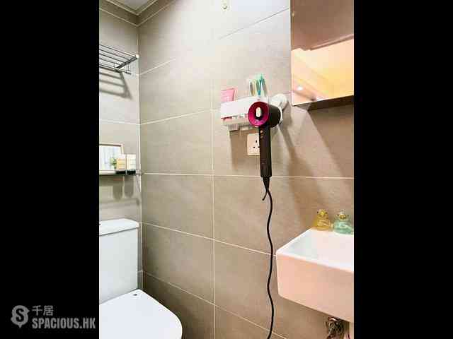 Causeway Bay - Phoenix Apartments 12