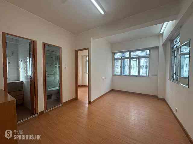 Sheung Wan - Ko Shing Building 01