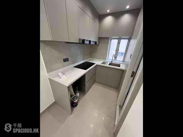 Sai Ying Pun - Yuet Sum Mansion 04