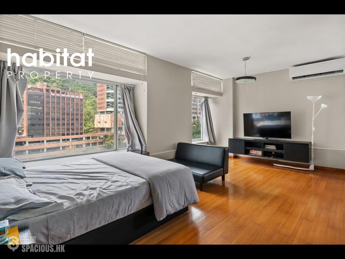 Shek Tong Tsui - Fortune Villa 01