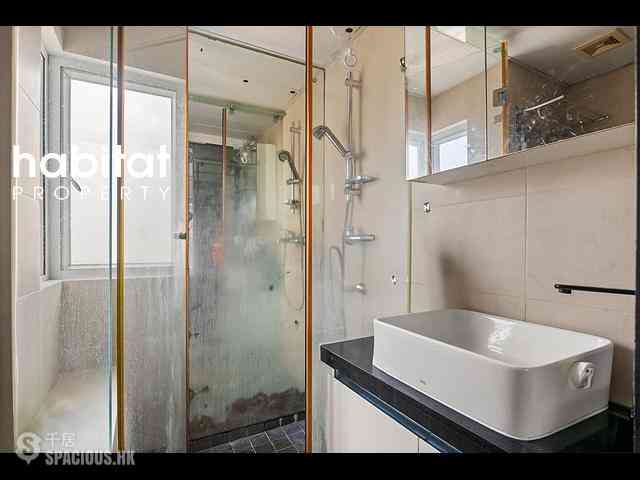 Shek Tong Tsui - Fortune Villa 04