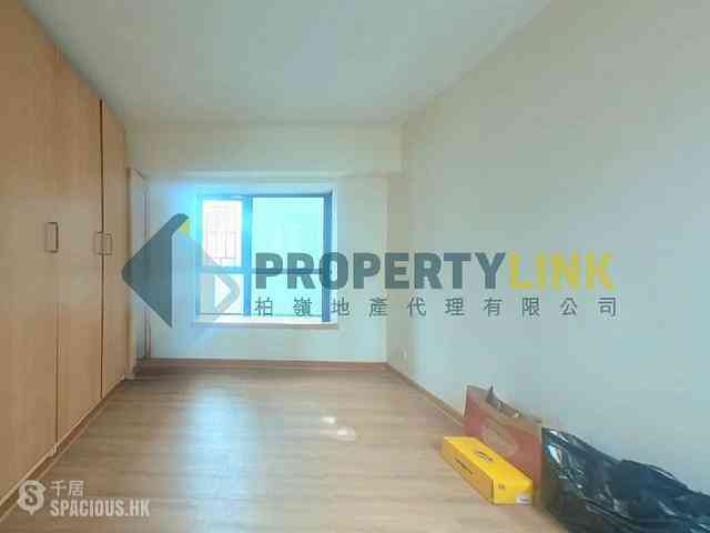 Mid Levels West - Wilton Place 05