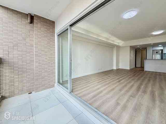 Mid Levels West - Realty Gardens 08