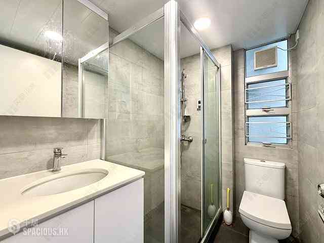 Mid Levels West - Realty Gardens 31