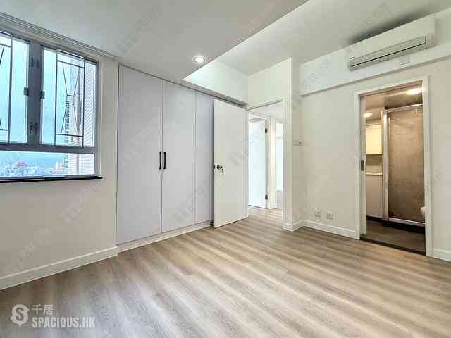 Mid Levels West - Realty Gardens 24
