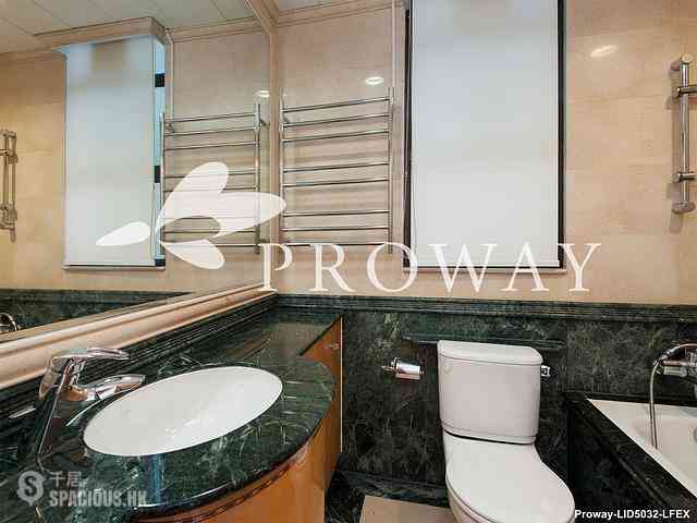 Mid Levels Central - Fairlane Tower 12