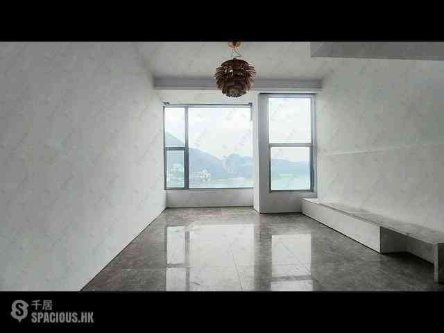 Repulse Bay - The Beachfront 01