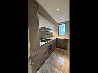 Wong Chuk Hang - The Southside Phase 2 La Marina Tower 2A 06