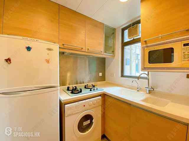 Wan Chai - The Zenith Phase 1 Block 3 08