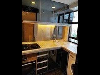 Mid Levels Central - Robinson Heights Block 1 06