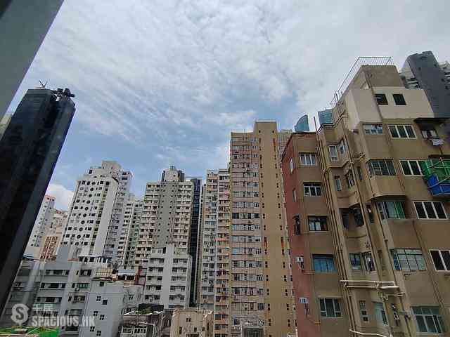 Happy Valley - Winner Building 01