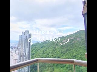 Tai Hang - Ronsdale Garden 03