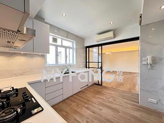 The Peak - Vivian Court 10