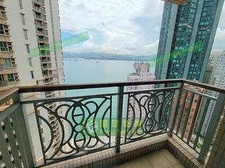 Kennedy Town - The Merton Tower 3 11