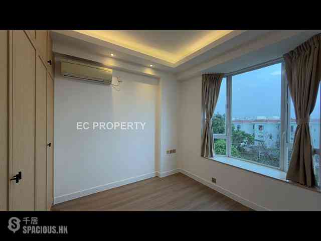 Chung Hom Kok - Hillgrove 13