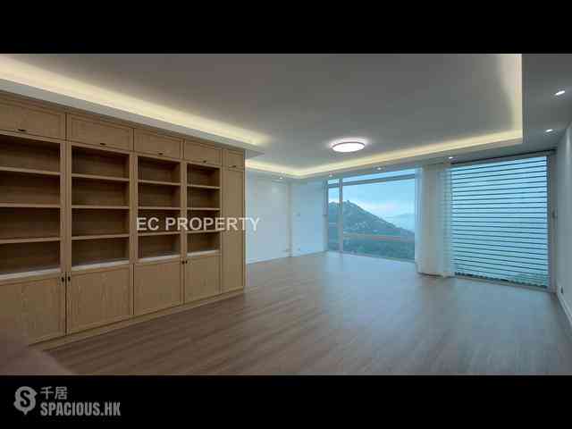 Chung Hom Kok - Hillgrove 06