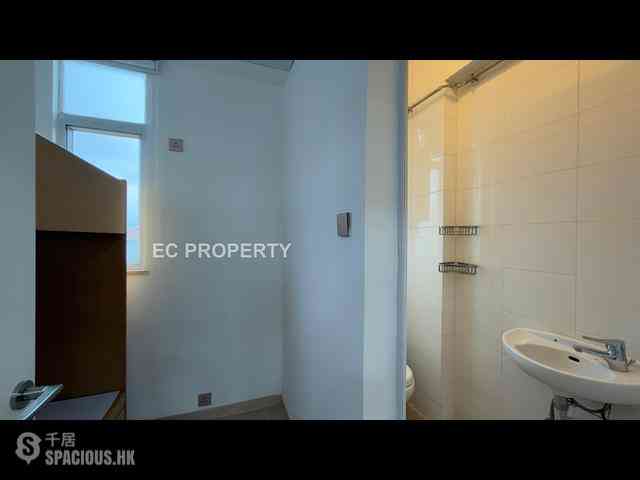 Chung Hom Kok - Hillgrove 20