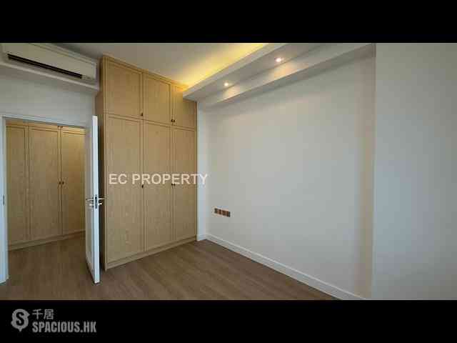 Chung Hom Kok - Hillgrove 16
