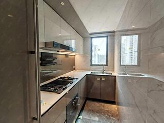 Wong Chuk Hang - The Southside Phase 2 La Marina Tower 2A 08