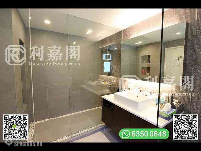 Clear Water Bay - Tai Au Mun 17