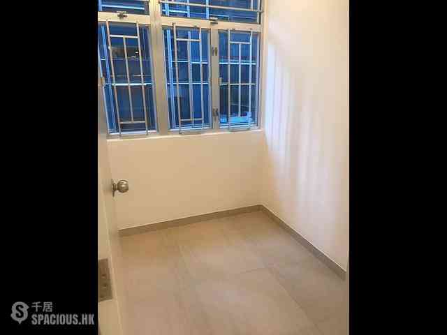 Wan Chai - Prime Mansion 07