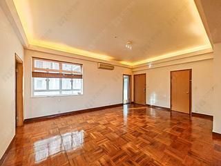 The Peak - Vivian Court 13