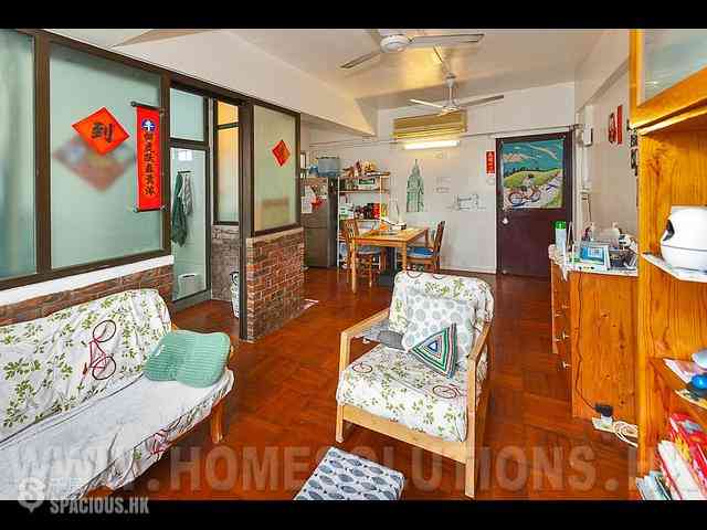 Mui Wo - SILVER CENTRE BUILDING 02