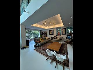 Shouson Hill - Orchid Hill Block 5 03