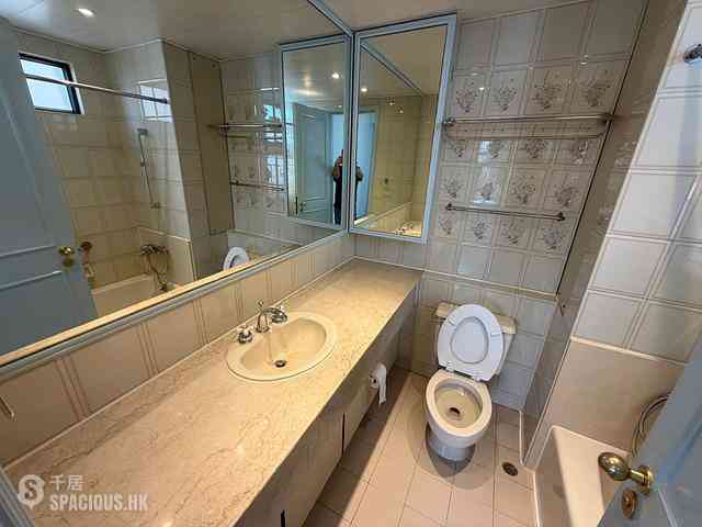 Jardines Lookout - Cavendish Heights Block 5 10