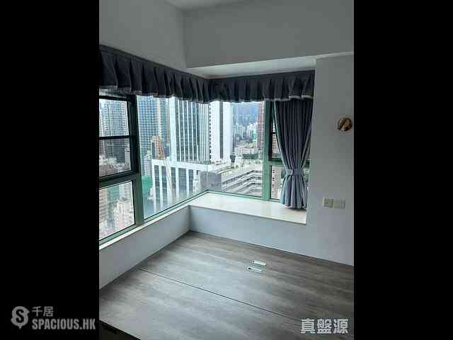 Wan Chai - Royal Court 08