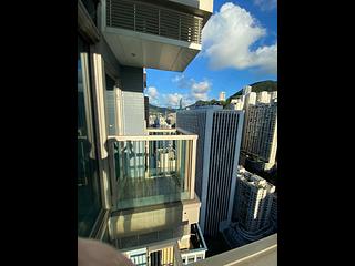 Wan Chai - The Avenue Phase 2 Block 2 06