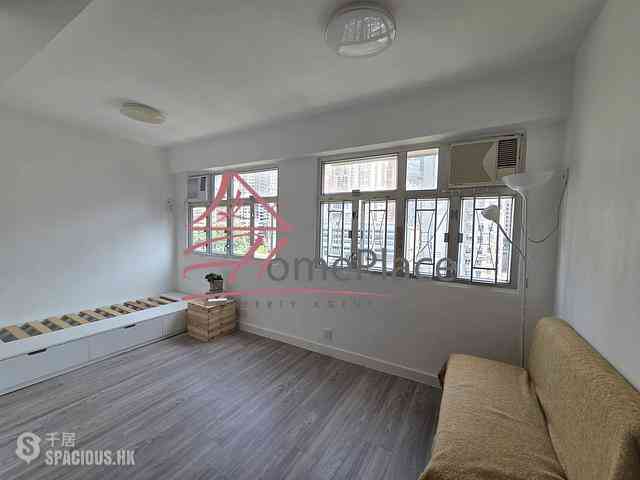 Sai Ying Pun - Tung Cheung Building 02