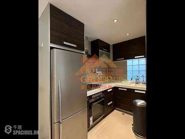 Mid Levels Central - Robinson Crest 06