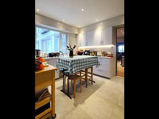 Stubbs Road - Villa Monte Rosa 05