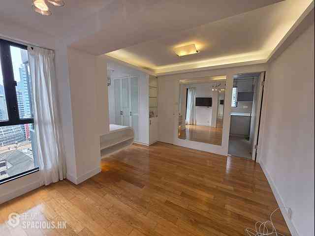 Soho - Lilian Court 01