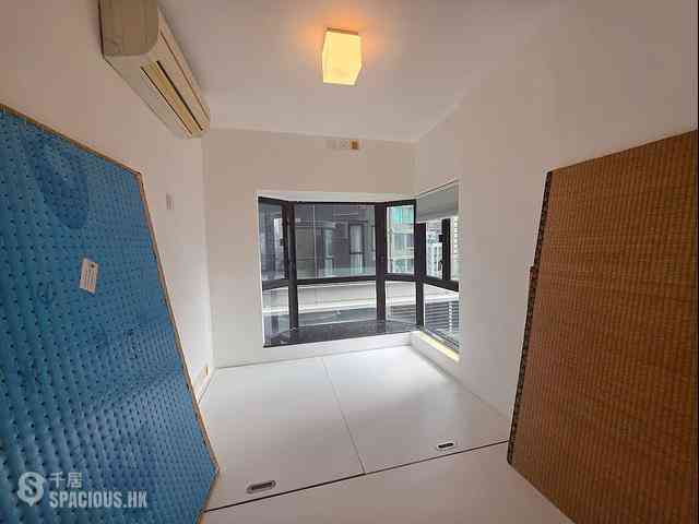 Soho - Lilian Court 02