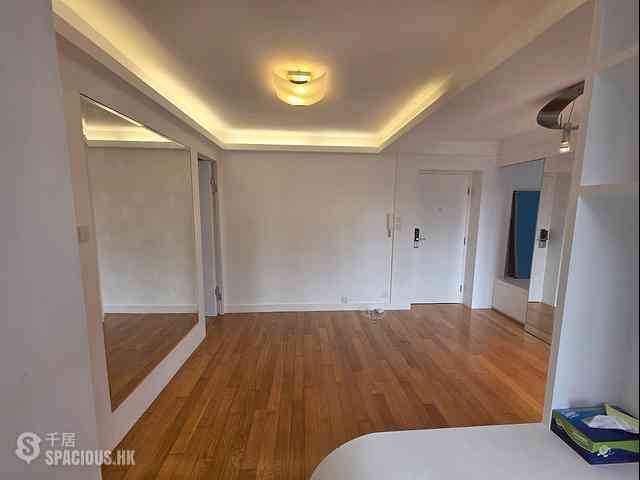 Soho - Lilian Court 05