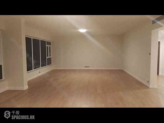 Stubbs Road - Leon Court 05