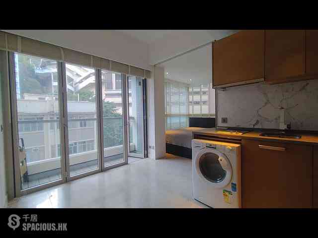 Shek Tong Tsui - Eight South Lane 01