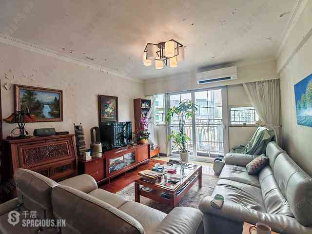Mid Levels East - Camelot Heights 02
