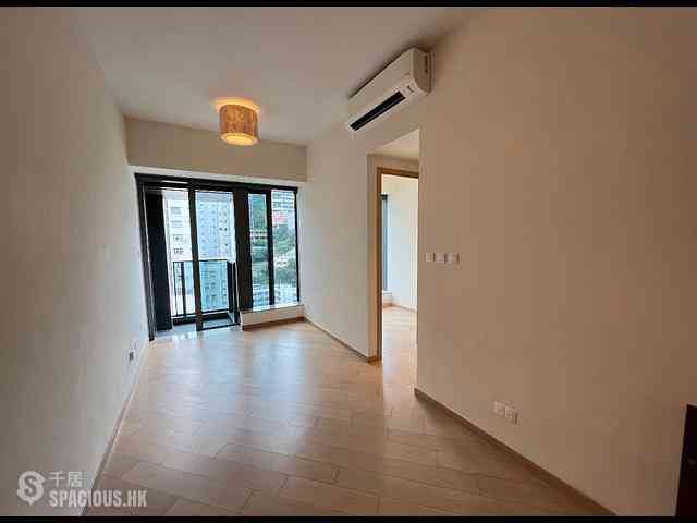 Shek Tong Tsui - Novum West 01