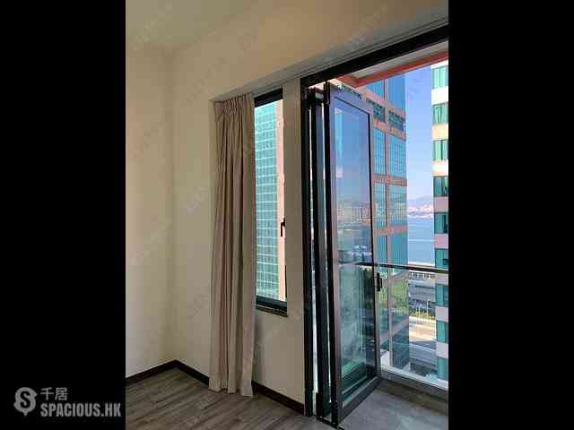 Sheung Wan - AVA128 09