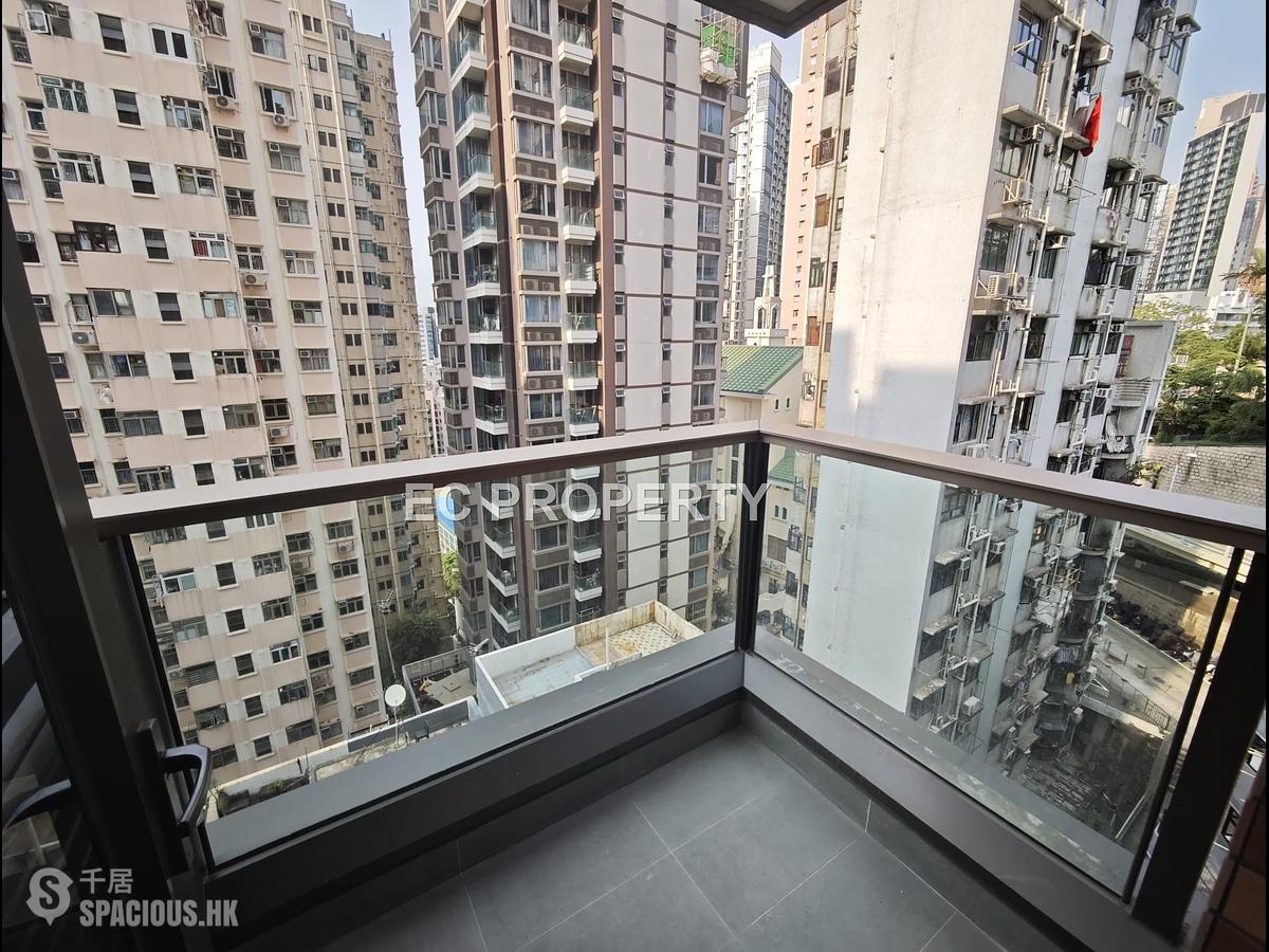 Shek Tong Tsui - The Hilltop 01