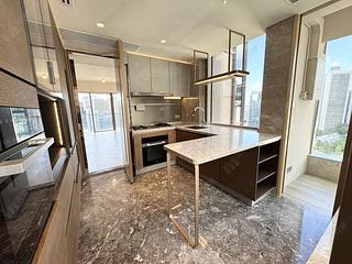 Mid Levels Central - 22A, Kennedy Road 09