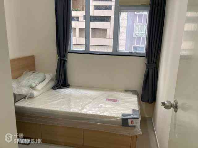 Mid Levels West - Bonanza Court 02