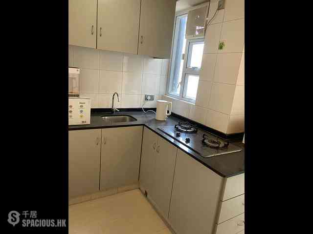 Mid Levels West - Bonanza Court 06