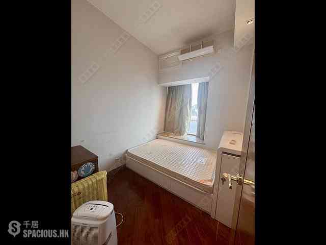 West Kowloon - The Arch Sky Tower (Block 1) 05