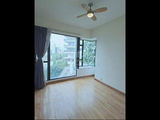Mid Levels Central - Fairlane Tower 09