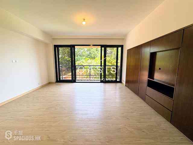 Repulse Bay - The Somerset 14
