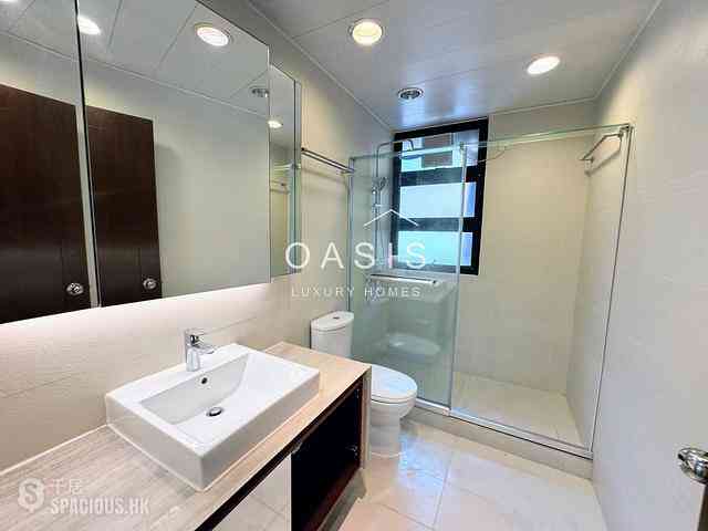 Repulse Bay - The Somerset 16
